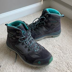 VASQUE HIKING/RAIN BOOTS